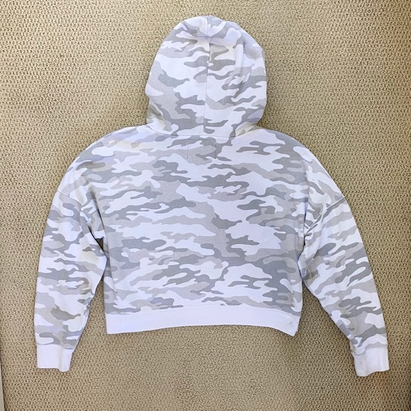 Calvin Klein Grey Camo Cropped Hoodie Women’s M - Picture 2 of 5